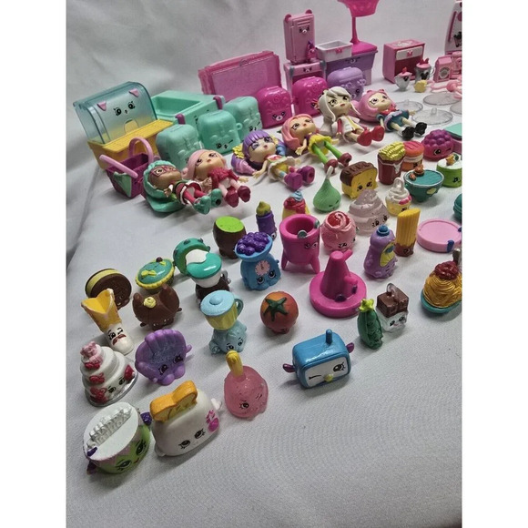 Huge Moose Shopkins Lot- Dolls, Figures, and Accessories + Disney Waffle Set - Picture 10 of 16